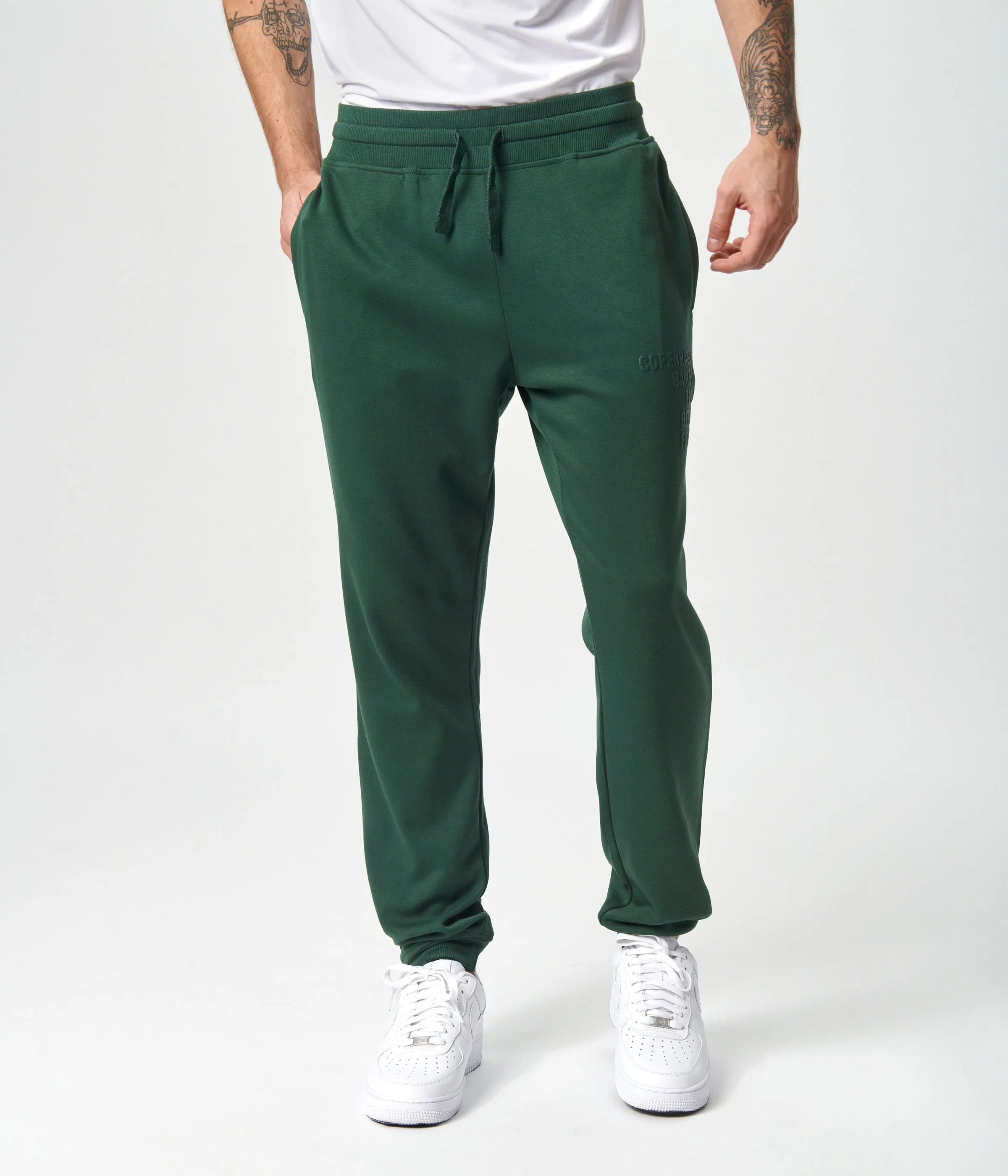 Green bamboo sweatpants with logo