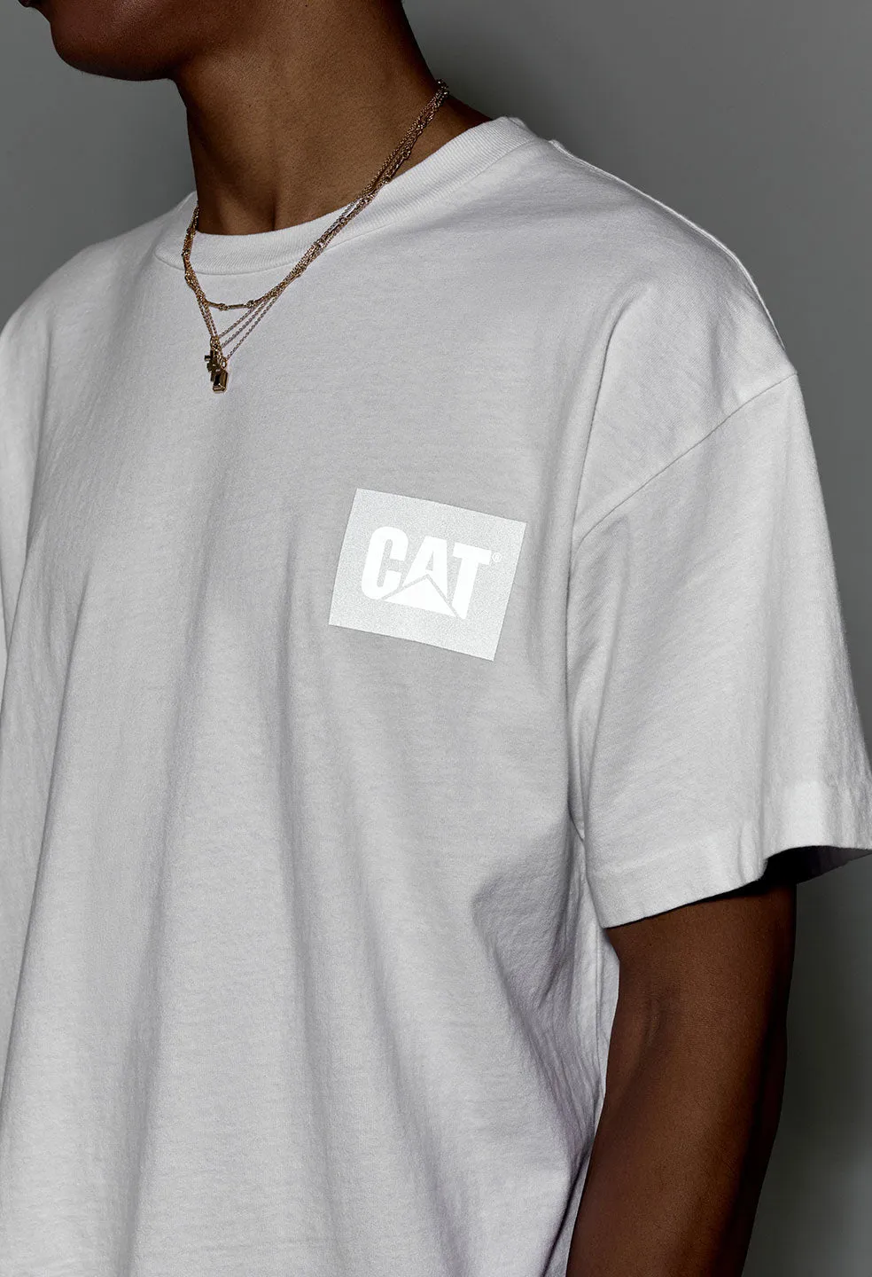 JE X CAT Reflect University Tee / White