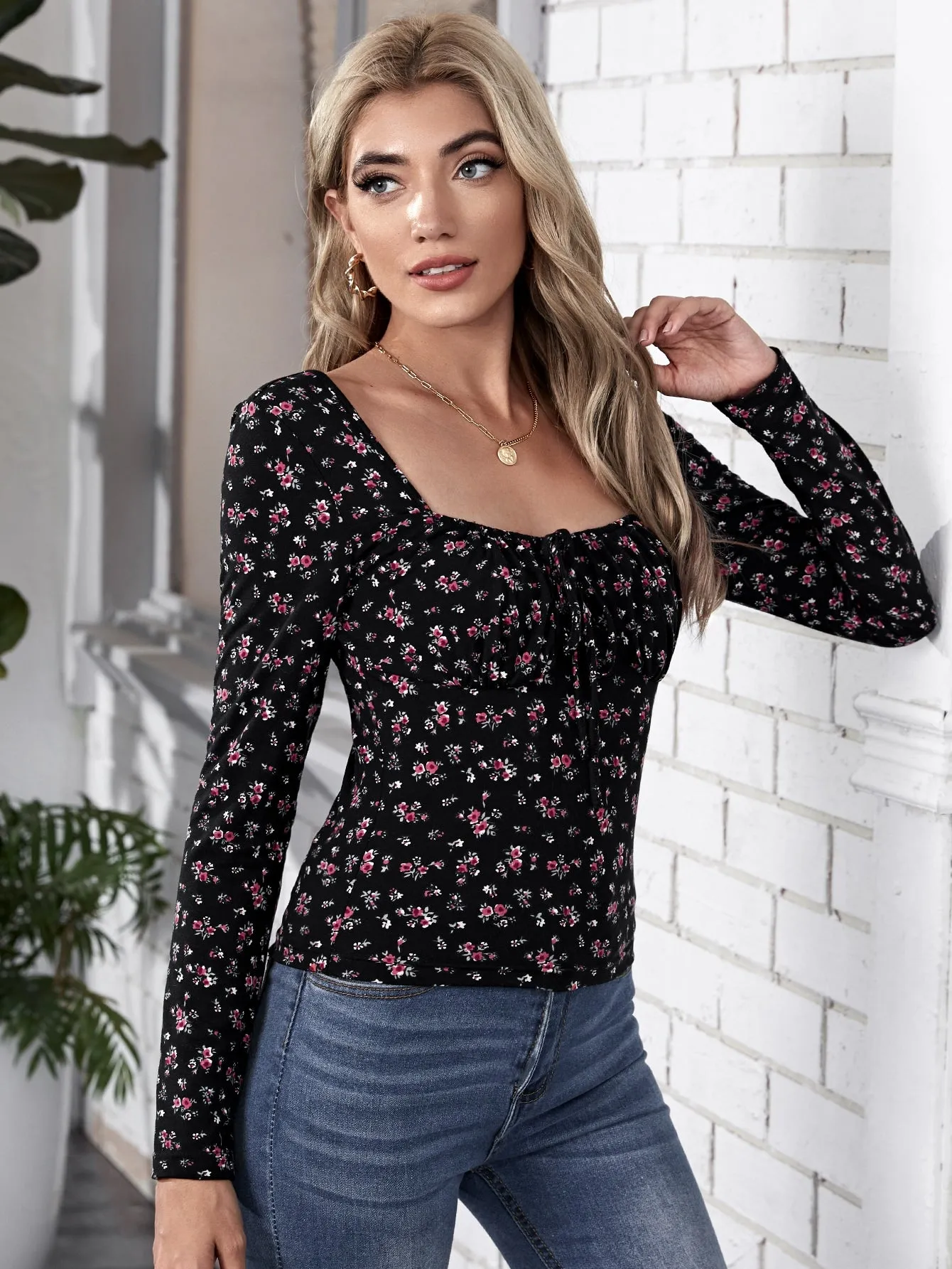 SHEIN Frenchy Tie Front Ruched Bust Ditsy Floral Top